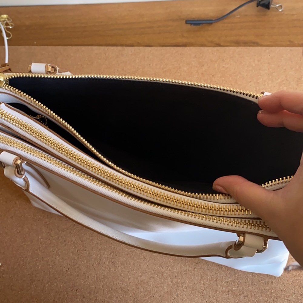 Rare white Coach top handle handbag - Picture 6 of 17